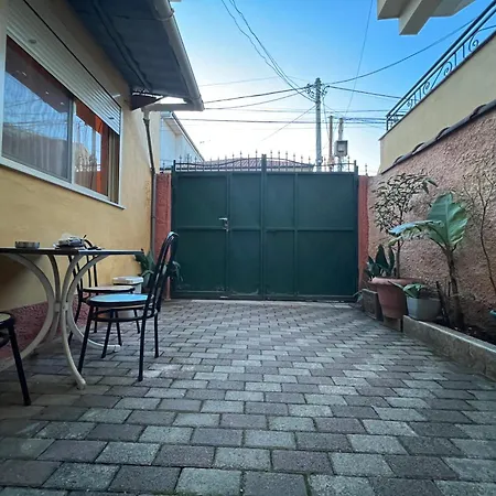 Innerbloom * ティラナ