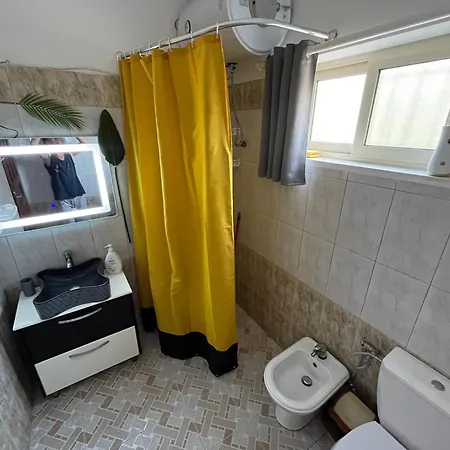 Innerbloom Private House Apartamento Tirana